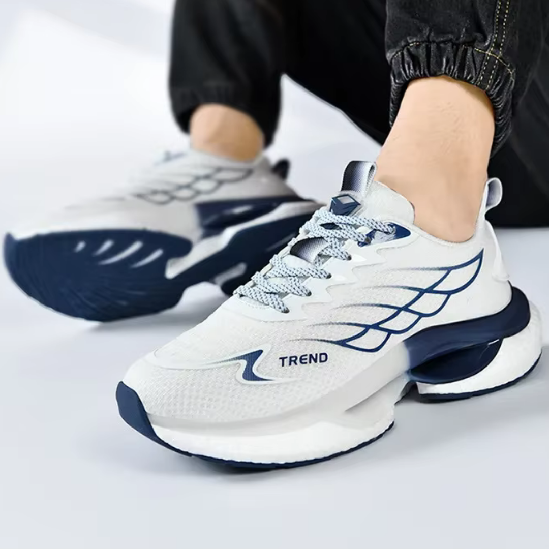 Trail Lightweight Sneakers