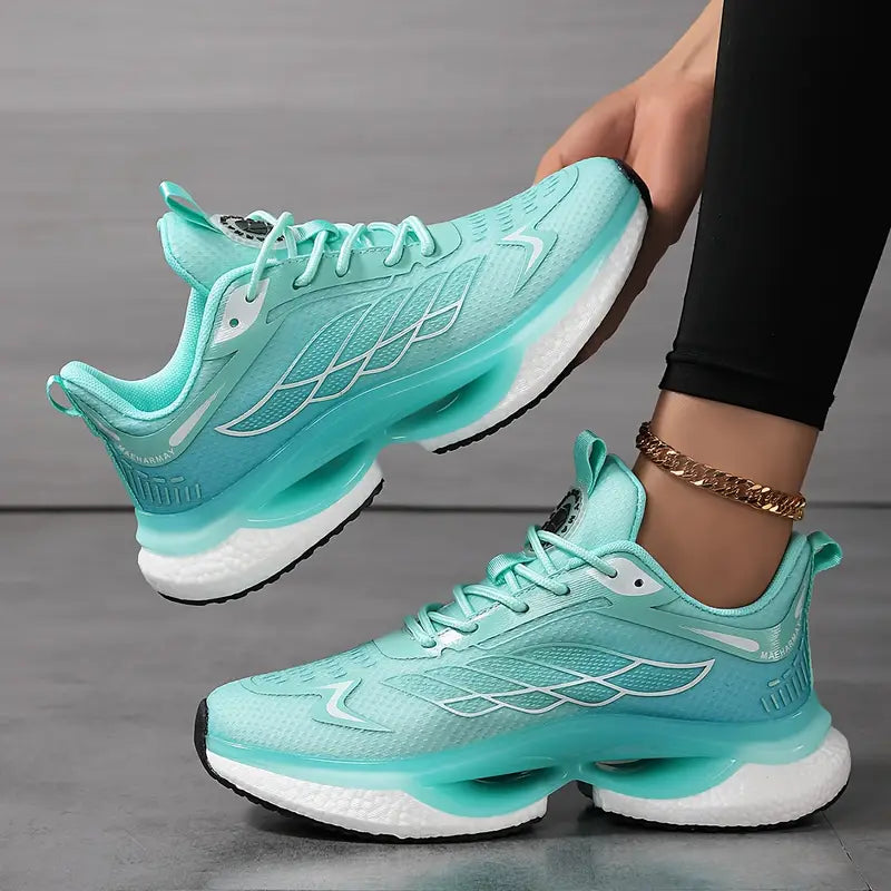 Trail Lightweight Sneakers