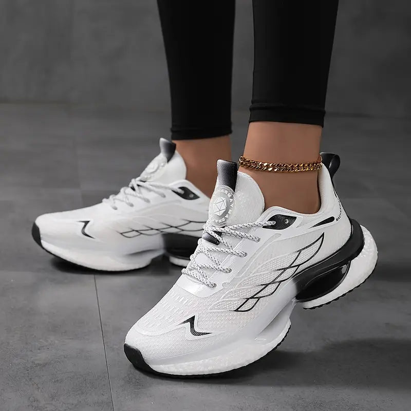 Trail Lightweight Sneakers