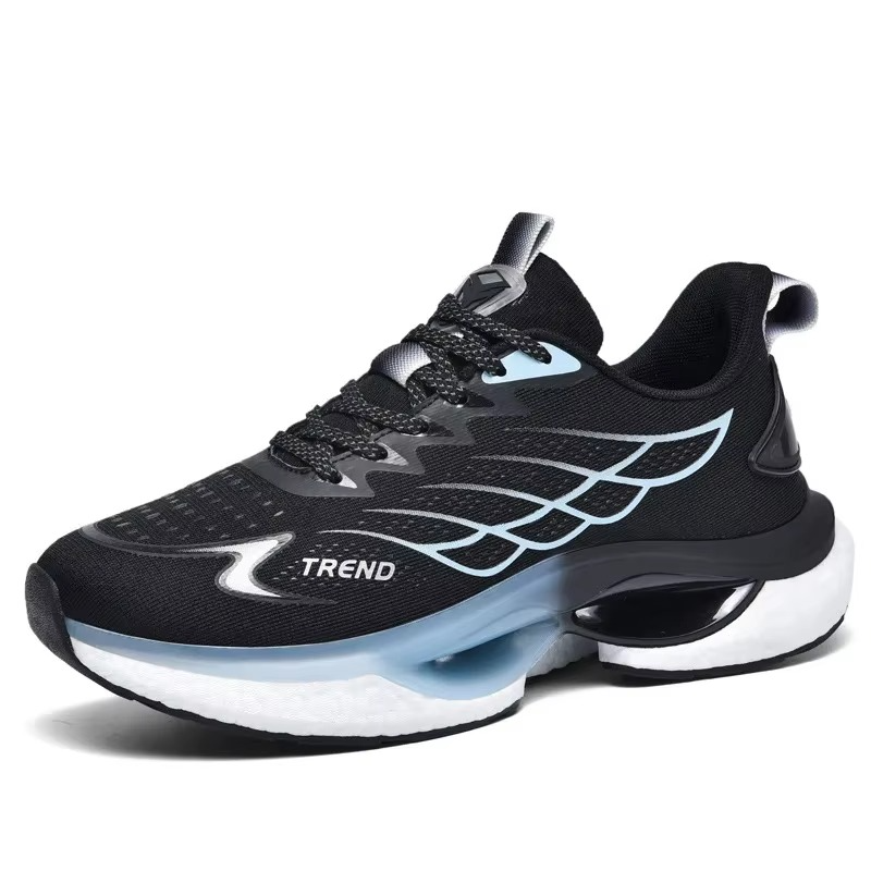 Trail Lightweight Sneakers
