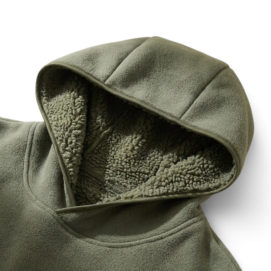 Närbild på den sherpafodrade huvan på Sherpa Hoodie Vest